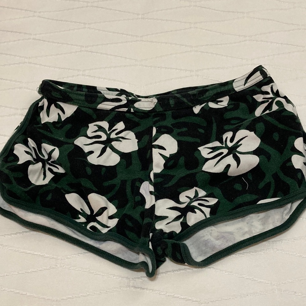 Free shorts